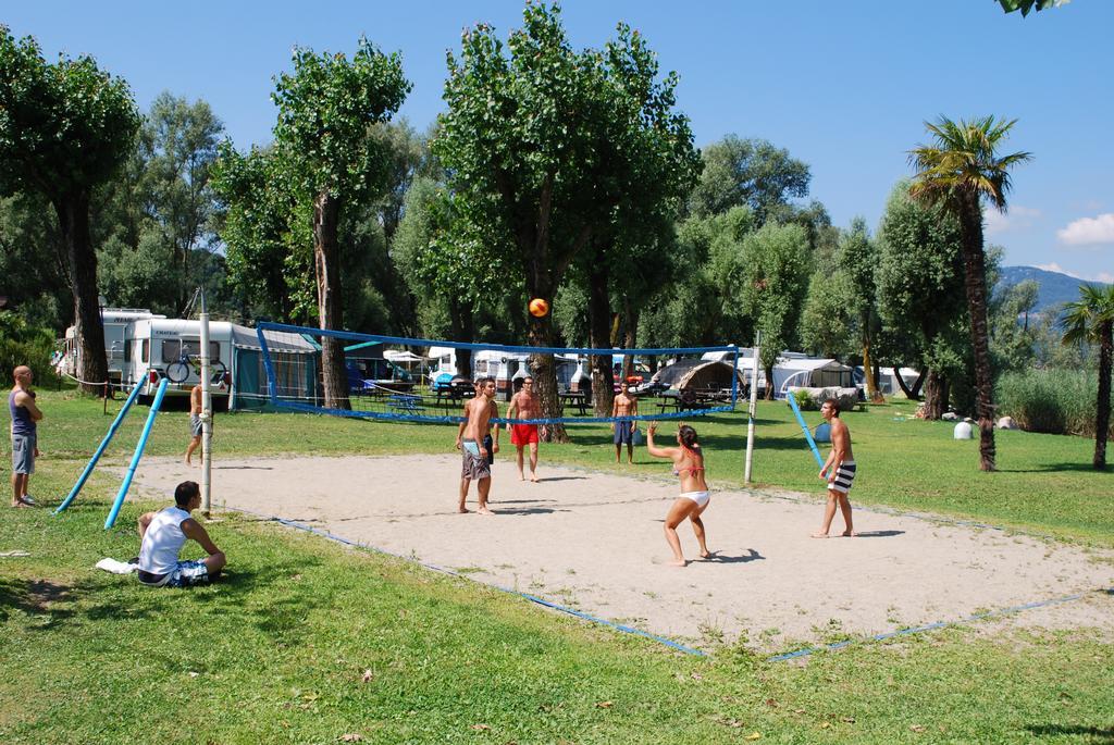 Dkamping Village - International Camping Ispra Buitenkant foto